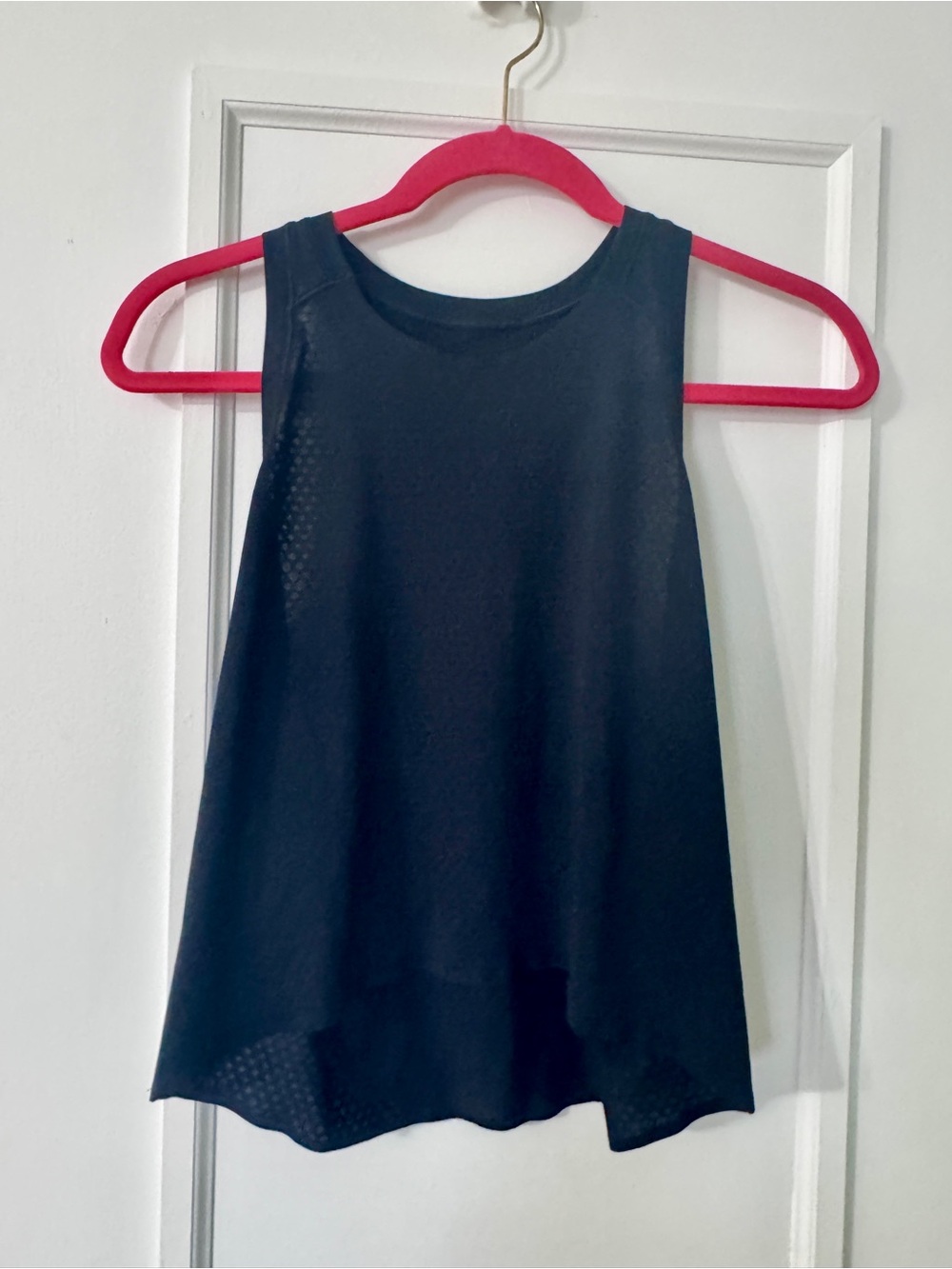 Lululemon Black Women's Sleeveless Swing Tank Top Size Small